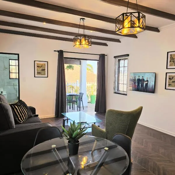 Hampton Collection Avenues - Urban 4 Sleeper Apartment, hotel v destinaci Durban