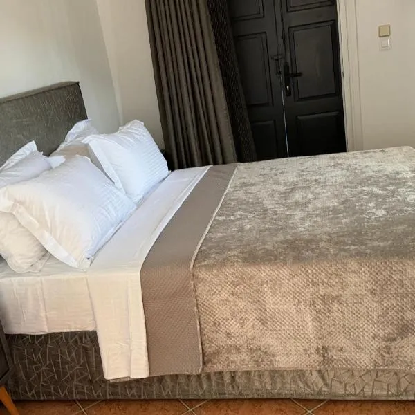 Kaloniki Rooms & Suites, hôtel à Massouri