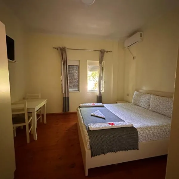 Bar Restaurant Hotel Gysi, hotel din Klos