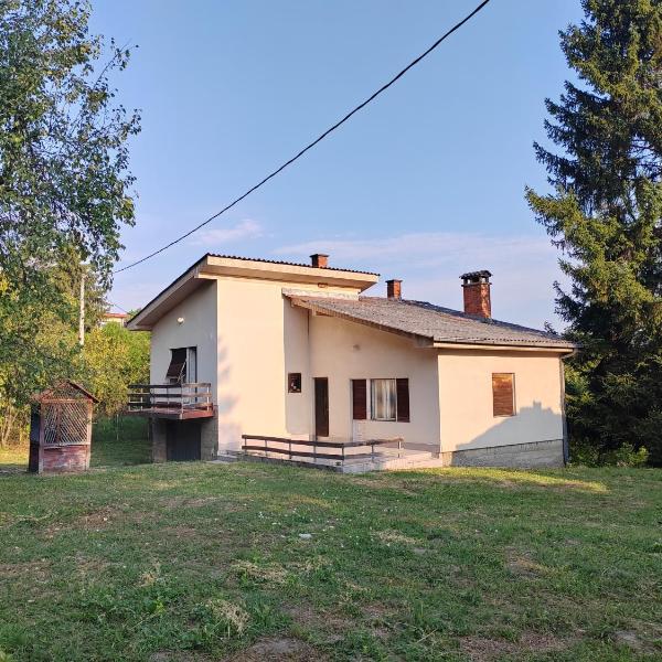 Domacinstvo Pecina Petnica, Petnica