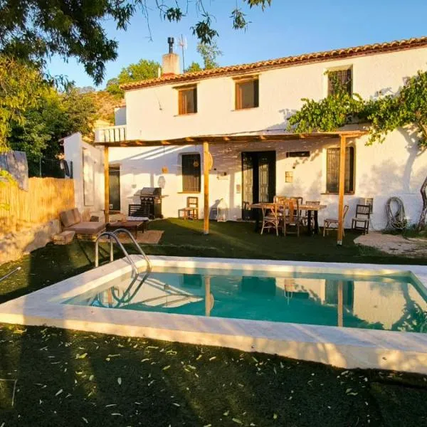 Casa Rural Puente de la Vicaria by Jaxun, ξενοδοχείο σε Yeste