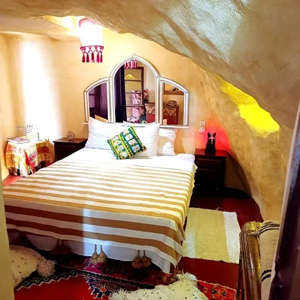 Grotte Thami, hotel di Bhalil