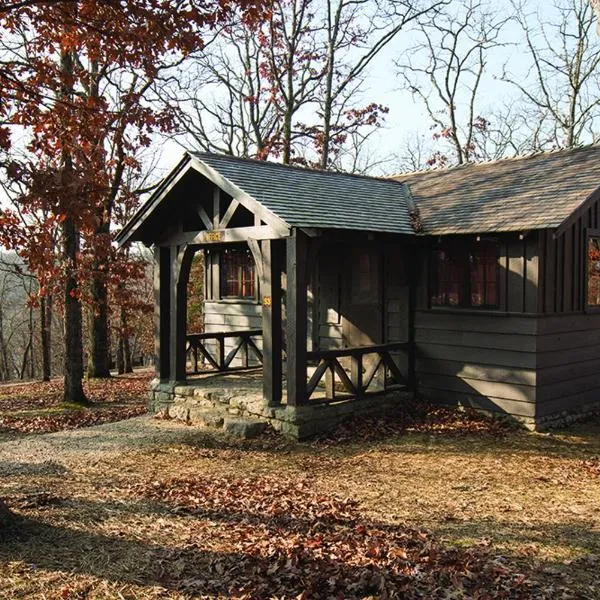 Camp Pin Oak, hotel in Kaiser