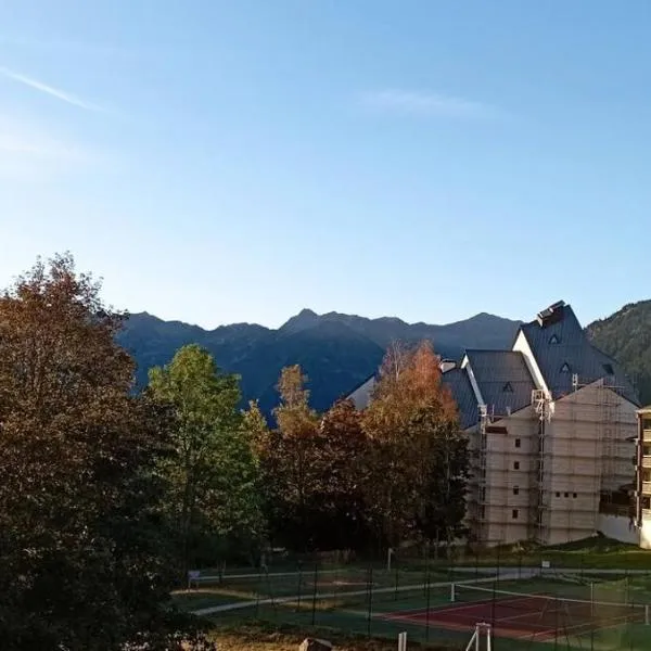 Ax 3 domaines, hotel i Ax-les-Thermes