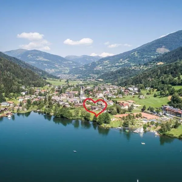 Landhaus Steinwender Wohnung Elisabeth, hotel en Feld am See