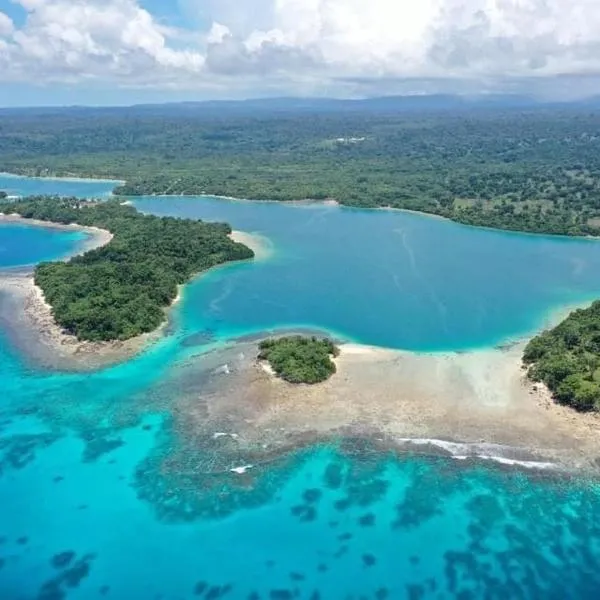 Turtle Bay Beach House, hotel v destinaci Saraotou