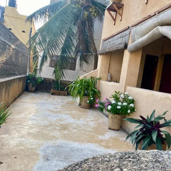 Sai Shanti House, hotel in Lamu