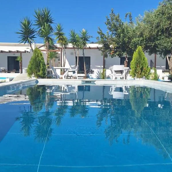 Skiathos Holiday Resort, hotel in Skiathos Town