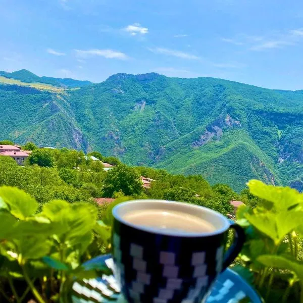 Armen bed and breakfast, Hotel in Halidzor