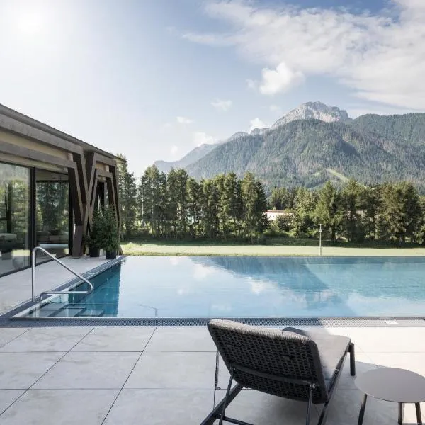 Hotel Patris,位于多比亚科的酒店