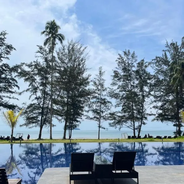 Getawayhub Roxy Sematan Beach Apartment, ξενοδοχείο σε Sematan