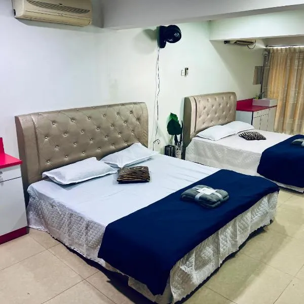 Family Room with shared Bathroom, ξενοδοχείο σε Kuala Terengganu