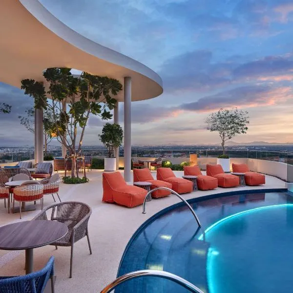 Hilton Garden Inn Rayong, hotel v destinaci Rayong