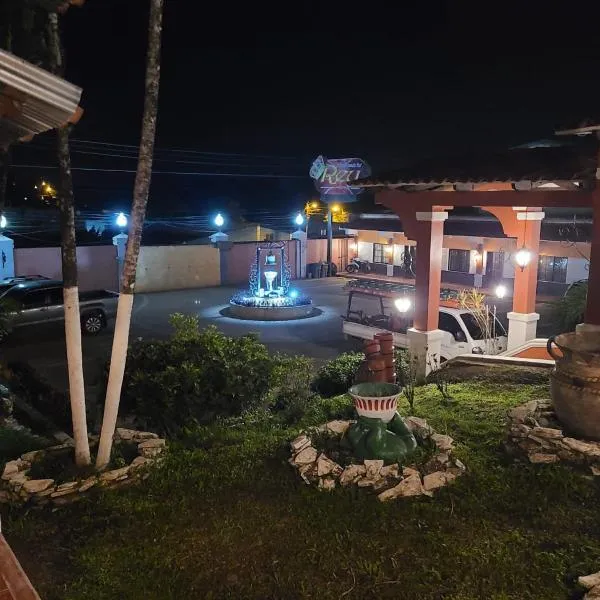 Hotel Posada del Rey，位于圣克鲁斯德约霍阿的酒店