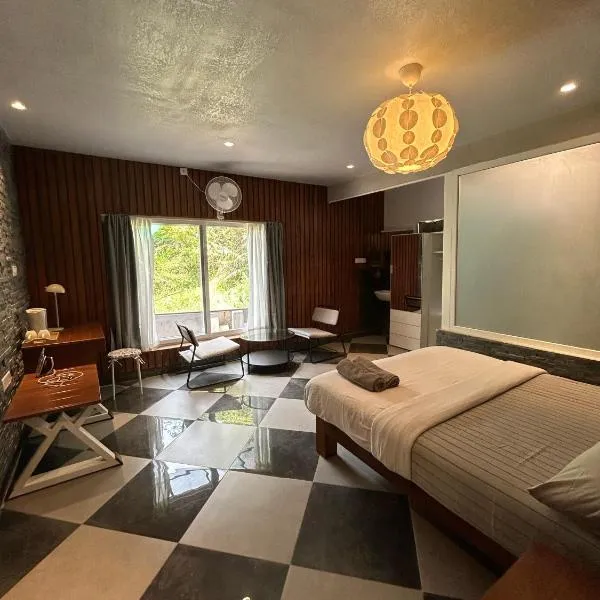 Kayyath Valley Munnar - Luxury 4BHK Hillside Sanctuary, ξενοδοχείο σε Anachal