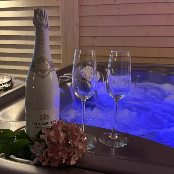 Ferienhaus Casa Deluxe Dockweiler Eifel, hotel in Dockweiler