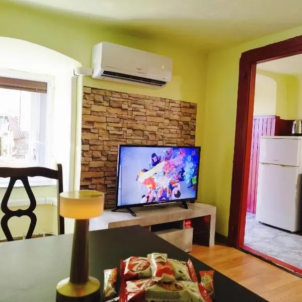 Heli budget condo, ξενοδοχείο σε Rijeka