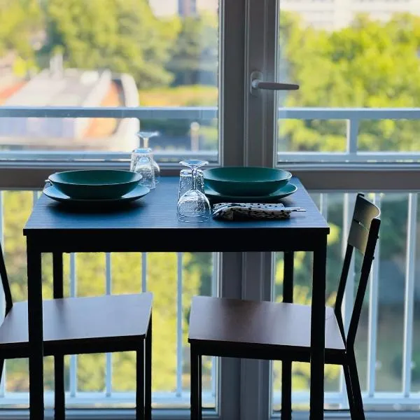 Toits Nantais - Cosy avec vue - Parking，位于南特的酒店