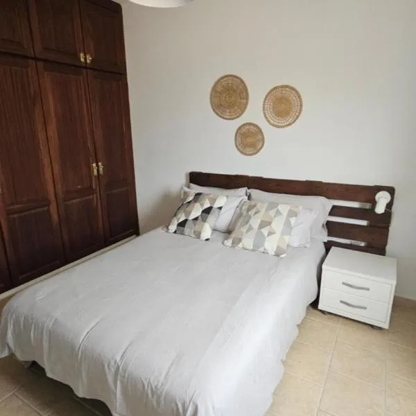 Apartamento La Graciosa- Casa Lapitas, hotel in Caleta de Sebo