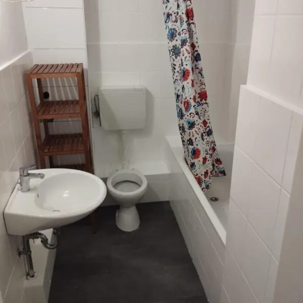 Zimmer in Sülz in einer Wohnung, hotell i Köln