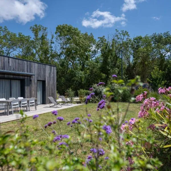 Côté Océan Resort, hotel in Angoulins