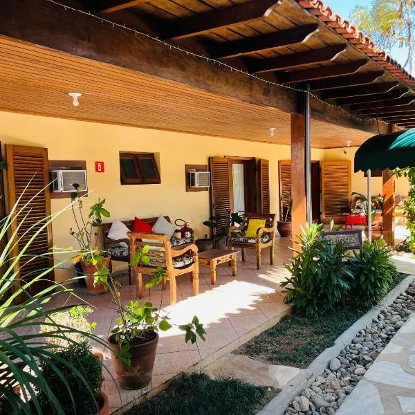 Pousada Canto dos Golfinhos, hotel v destinaci Ubatuba