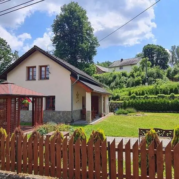 Lucie, Hotel in Svitava