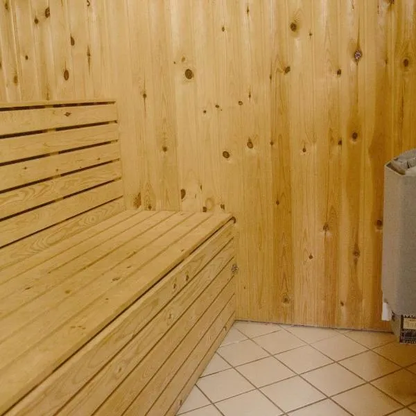 Astrup vig Spa og Sauna, hotel in Roslev