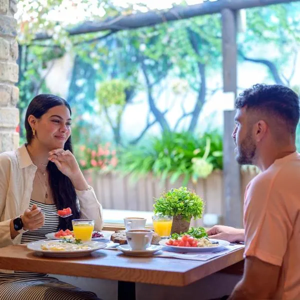 Hotel Beit Maimon, hotel Zikron Jakovban