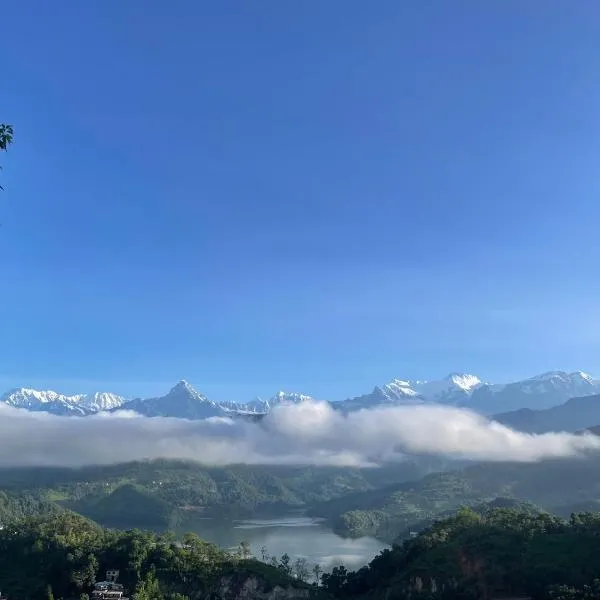 Himalaya Serene View Guest House & Farm Stay, hotel i Deorāli
