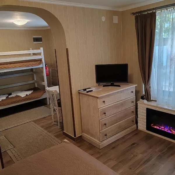 Вила в Хаджи Марковата къща за гости - град Дряново, ξενοδοχείο σε Dryanovo