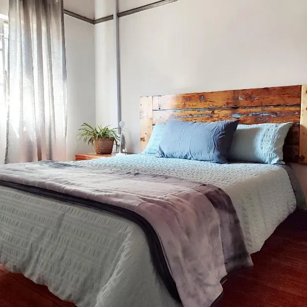 Queen's Accommodation, hotel a Adelaide