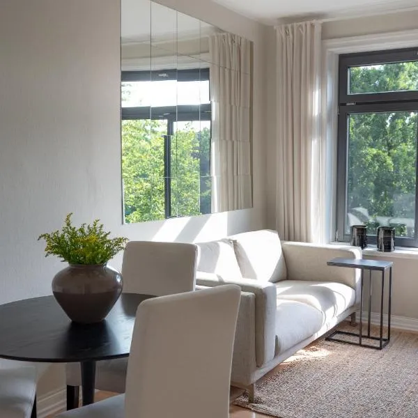 Modern, ruhig, gemütlich: 2 Zimmer Wohnung in bester Lage nahe Alster + Stadtpark, hotel u Hamburgu