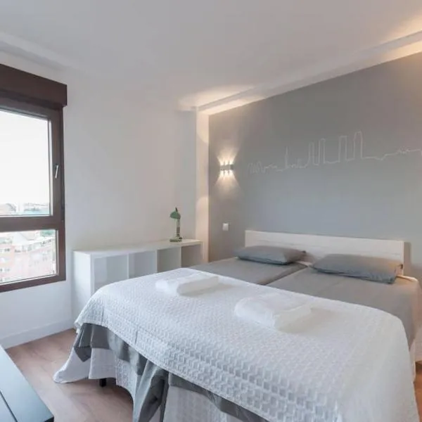 ºººCH Residential Area Modern City Views WiFi ACººº, hotelli kohteessa Madrid