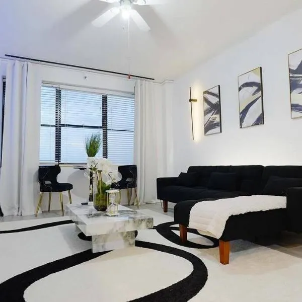 Luxury Skyrise Condo Downtown Jax，位于杰克逊维尔的酒店