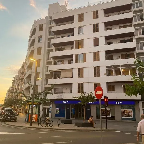 カーサ デ ウエスペデ セ ラルメンドロー（Casa de Huespedes el Almendro）、イビサ・タウンのホテル