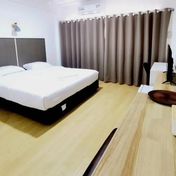 Ratanasiri Hotel, hotel in Chaiyaphum