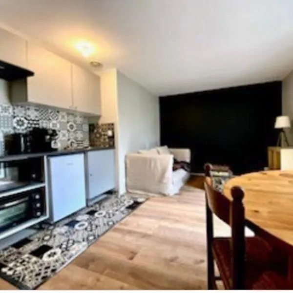 Saint Malo centre lambety, hotel in Saint Malo