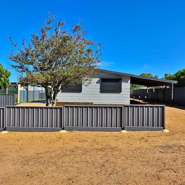 Patrick Crescent 18 - Kalbarri, WA, khách sạn ở Kalbarri
