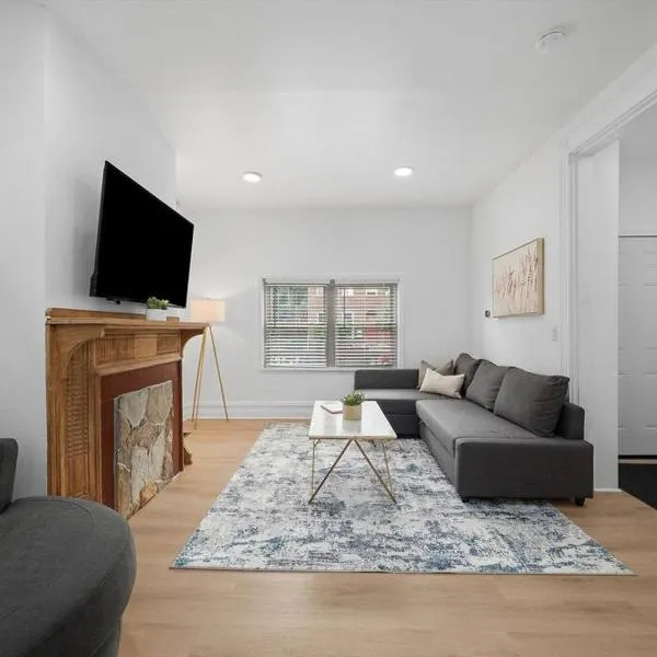 Shadyside, Central !1 Spacious & Modern 1 Bedroom with Parking, hotel u gradu Pitsburg