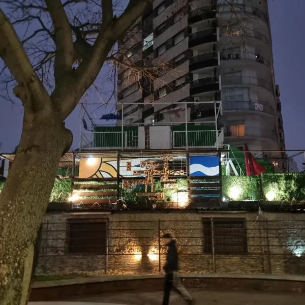 Loft casa dos pisos con garage pocitos playa 6 personas, hotell Montevideos