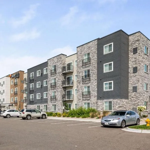 WaterWalk Extended Stay by Wyndham Minneapolis - Plymouth, Hotel in Plymouth