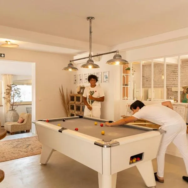 Corsica Hostel Porto-Vecchio, partie dortoirs, hotel in Porto-Vecchio