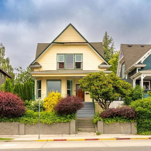 Charming Capitol Hill Craftsman, hotel in Seattle