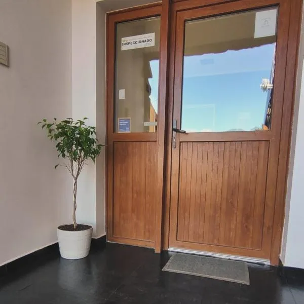 Cerro Pirámide Alojamiento, hotel a Caviahue