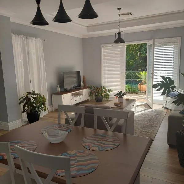 Pool House, hotel en Albury