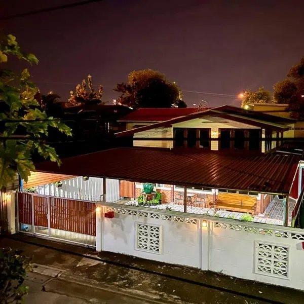 Ken Homestay, hôtel à Ban Siyek Hua Take