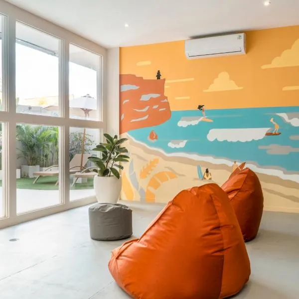 Bali Bustle Sunset Coliving and Coworking Space，位于勒吉安的酒店