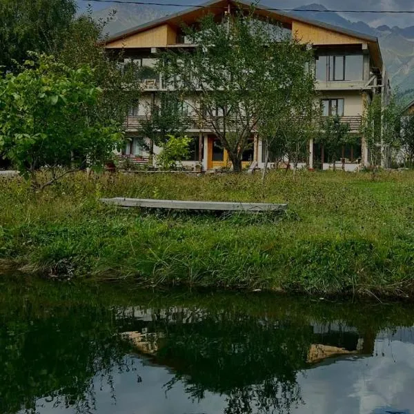 Beko’s garden Inn, hotel in Mestia