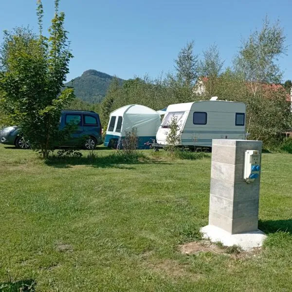Stellplatz Božanov, hotel in Božanov